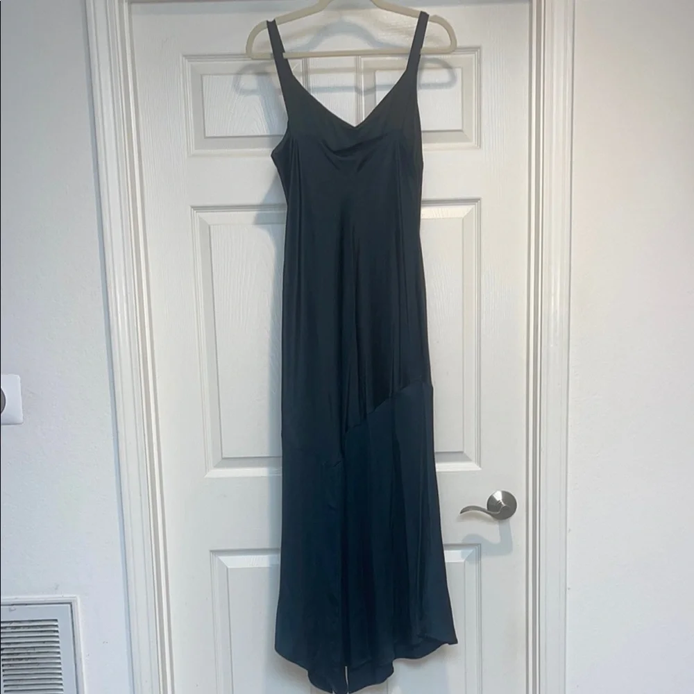 Express Green Midi Slip Dress With Spaghetti Straps and Slit - Picture 6 of 7